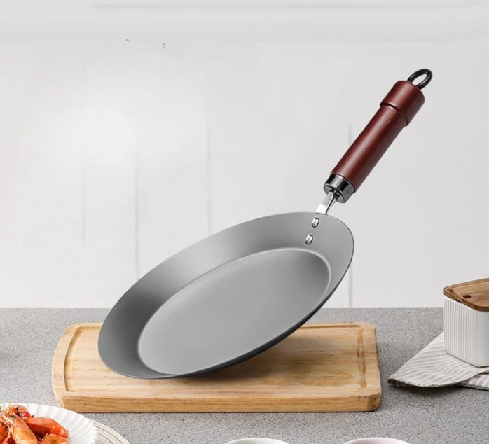 High Purity Iron Multi-Purpose Pan Flat Open Design 26CM Diameter
